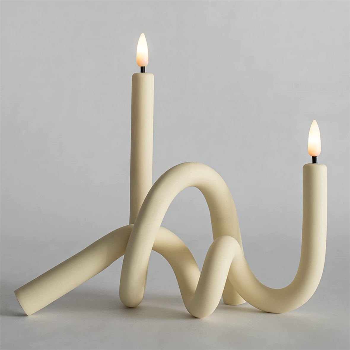 Yongmao Flameless Taper Candles Twisted Rechargeable LED Electric Fake Flickering Candles for Home Wedding Party Christmas Decoration (2Pcs, Ivory)